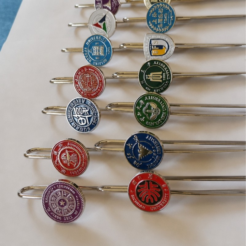 Egendefinert logo universitetsminnebokmerker i metall
