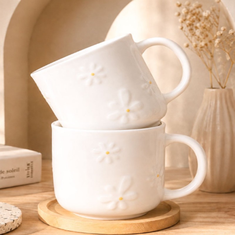 Preget Daisy keramisk kaffekrus