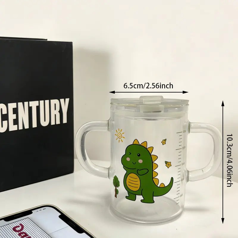 Sippy-kopp i glass med to håndtak for barn med dinosaurtrykk