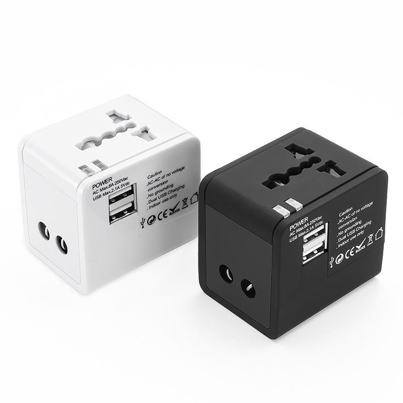 Universal reiseadapter med doble USB-porter