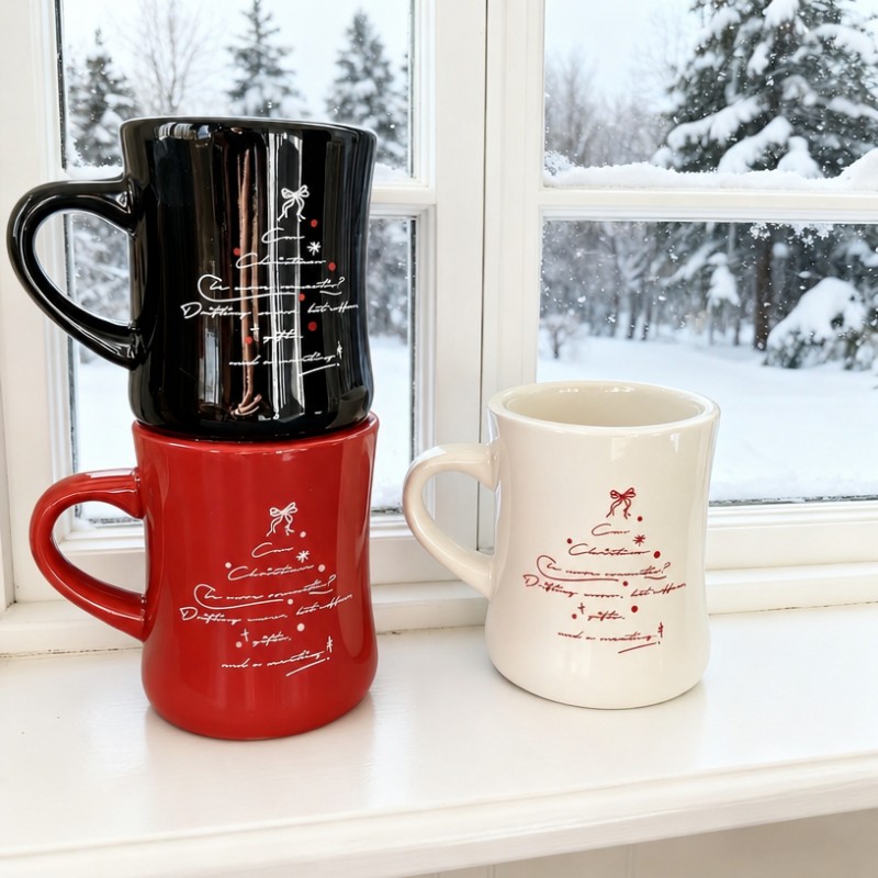 Midjeformet keramisk kaffekrus med egendefinert logo